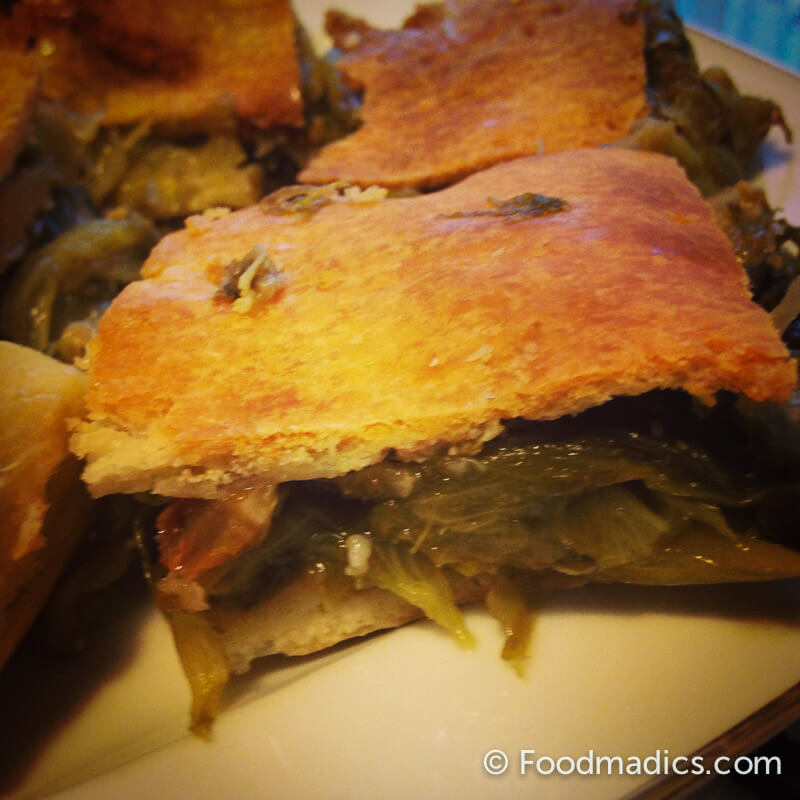 pizza_scarola_southern_italy